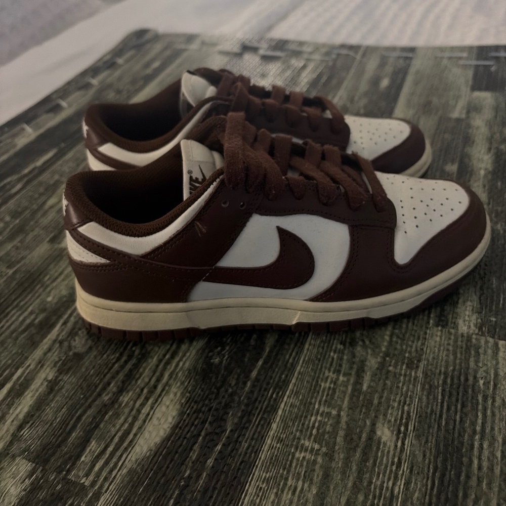 Brown Nike dunks low